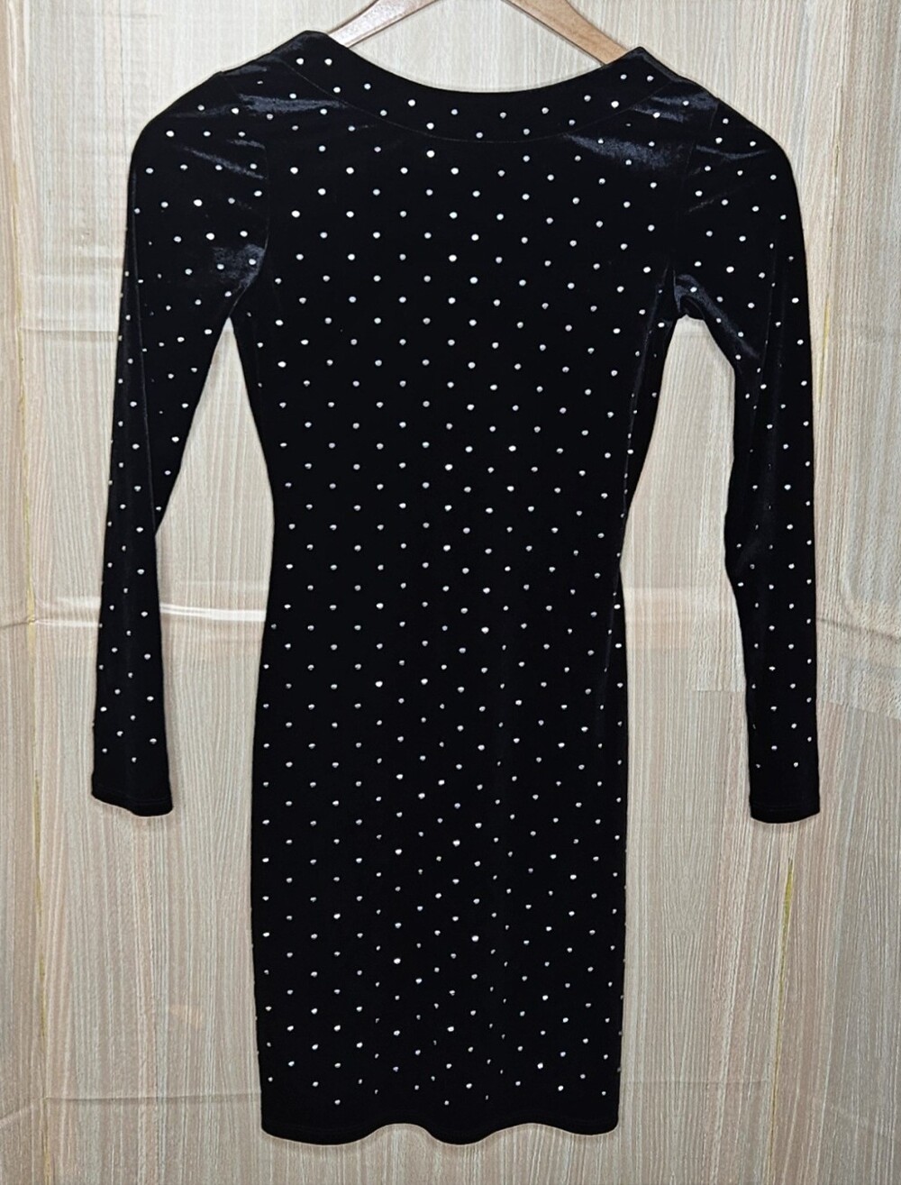 H&M women’s black velvet long sleeve silver studded scoop back bodycon dress XS